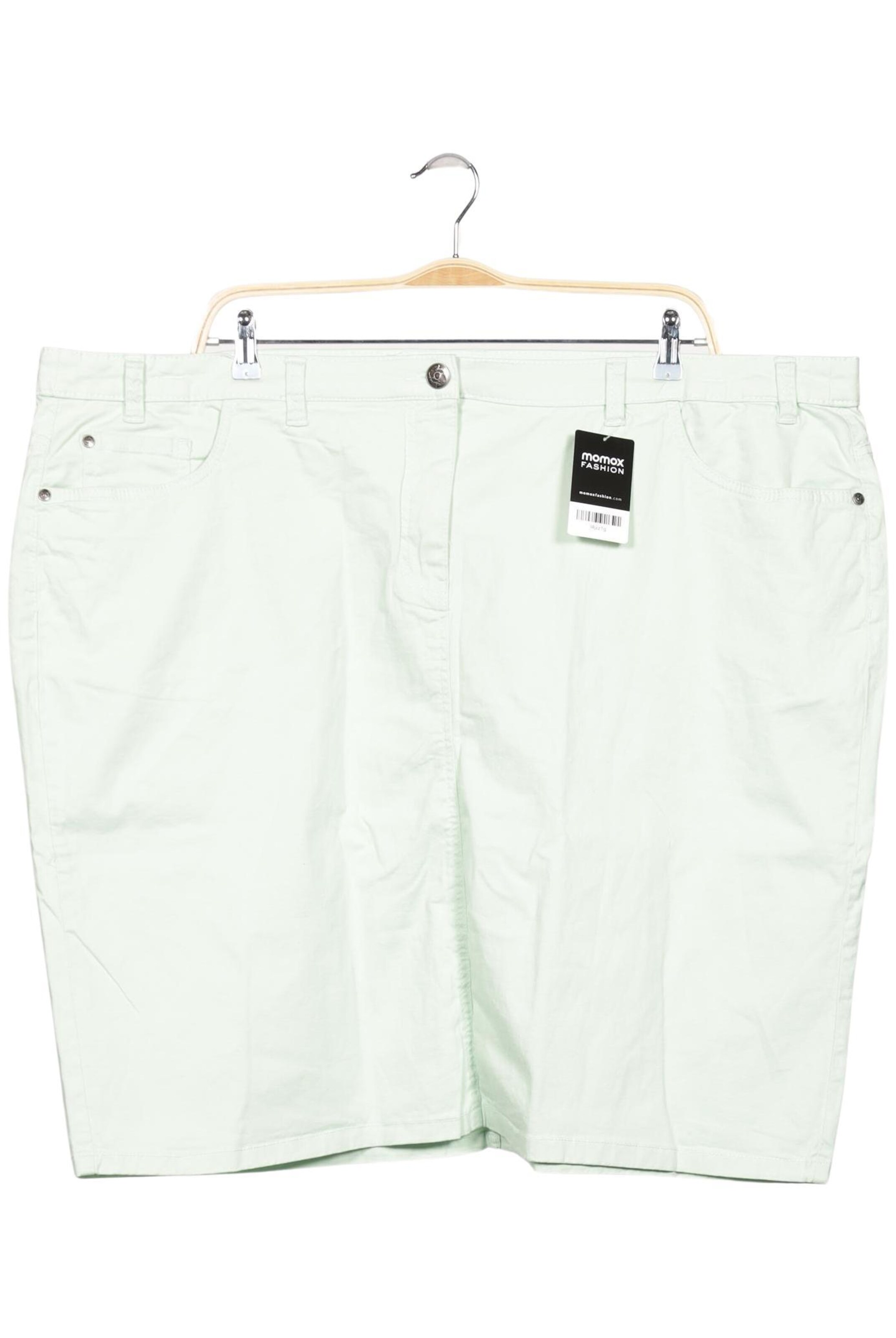 SHEEGO Skirt in 9XL in Green: front