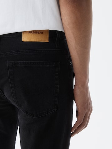 Pull&Bear Normalny krój Jeansy w kolorze czarny