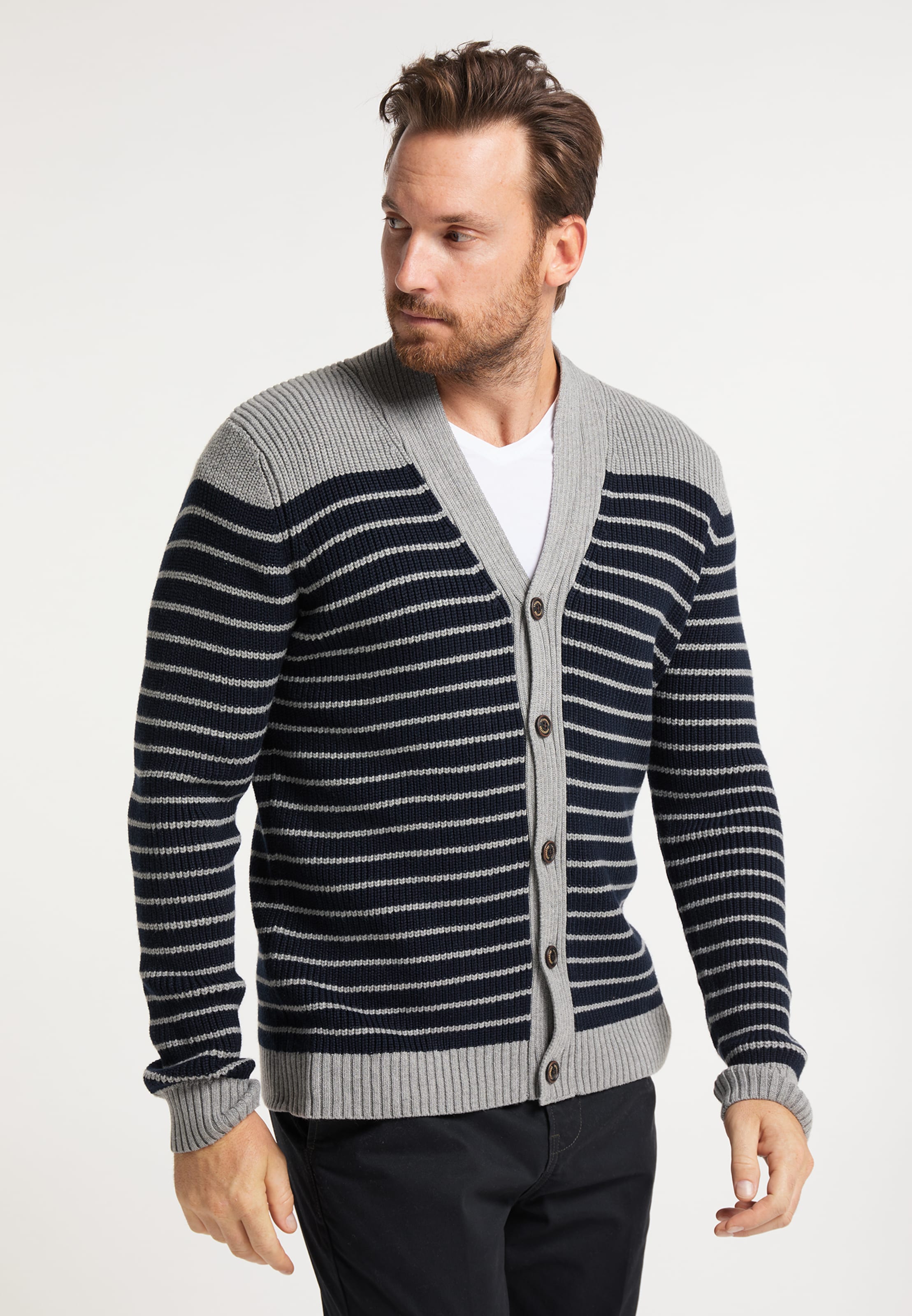grey knitted jacket