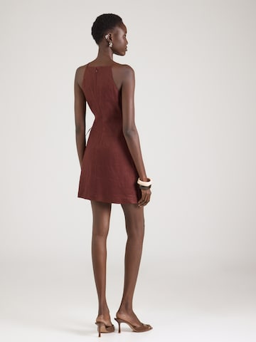 Robe & Other Stories en marron