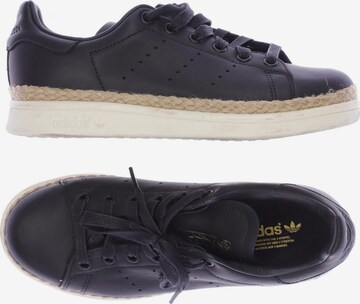 ADIDAS ORIGINALS Flats & Loafers in 37 in Black: front