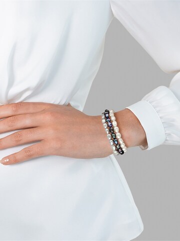 Valero Pearls Armband in Wit: voorkant