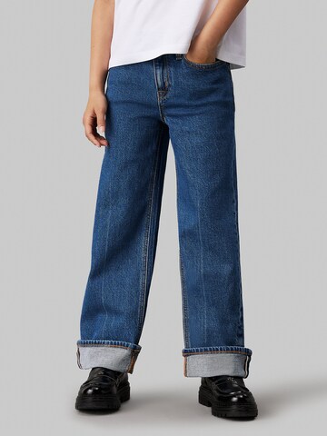 Calvin Klein Jeans Loosefit Jeans in Blauw: voorkant