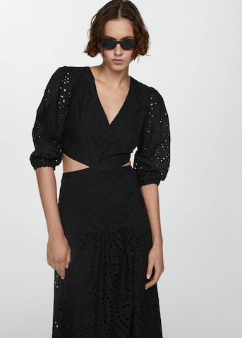 Robe de soirée 'Lisa' MANGO en noir