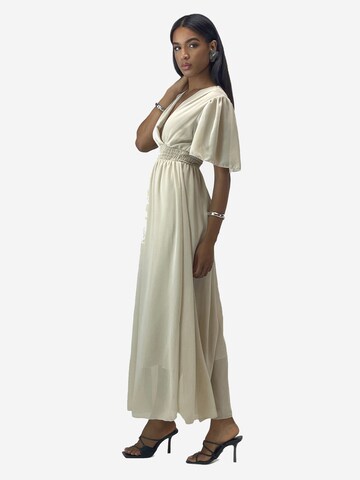 Robe Elara en beige