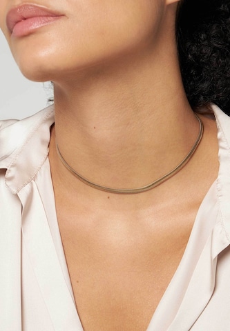 Stilnest Necklace in Gold