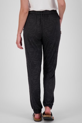 Tapered Pantaloni 'AliceAK' di Alife and Kickin in nero