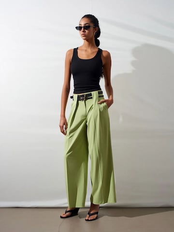 Dilvin Wide Leg Hose in Grün: Vorderseite