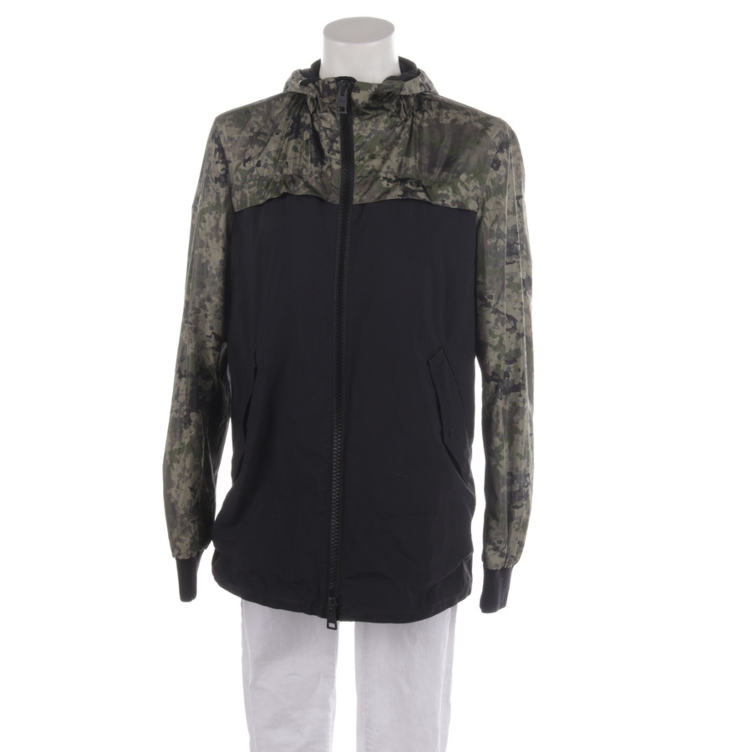 Herno Jacket & Coat in XL in Green: front