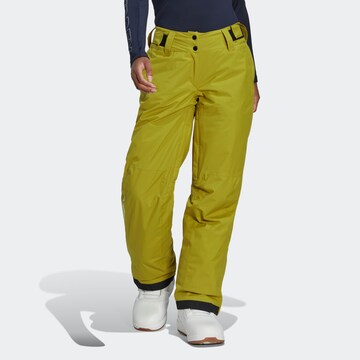 Regular Pantaloni outdoor 'Resort' de la ADIDAS TERREX pe verde: față