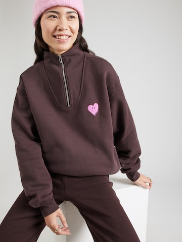 OH APRIL Mikina 'Pauli' – hnědá: přední strana