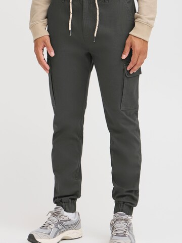 Tapered Pantaloni cargo 'Sellini' di BLEND in grigio