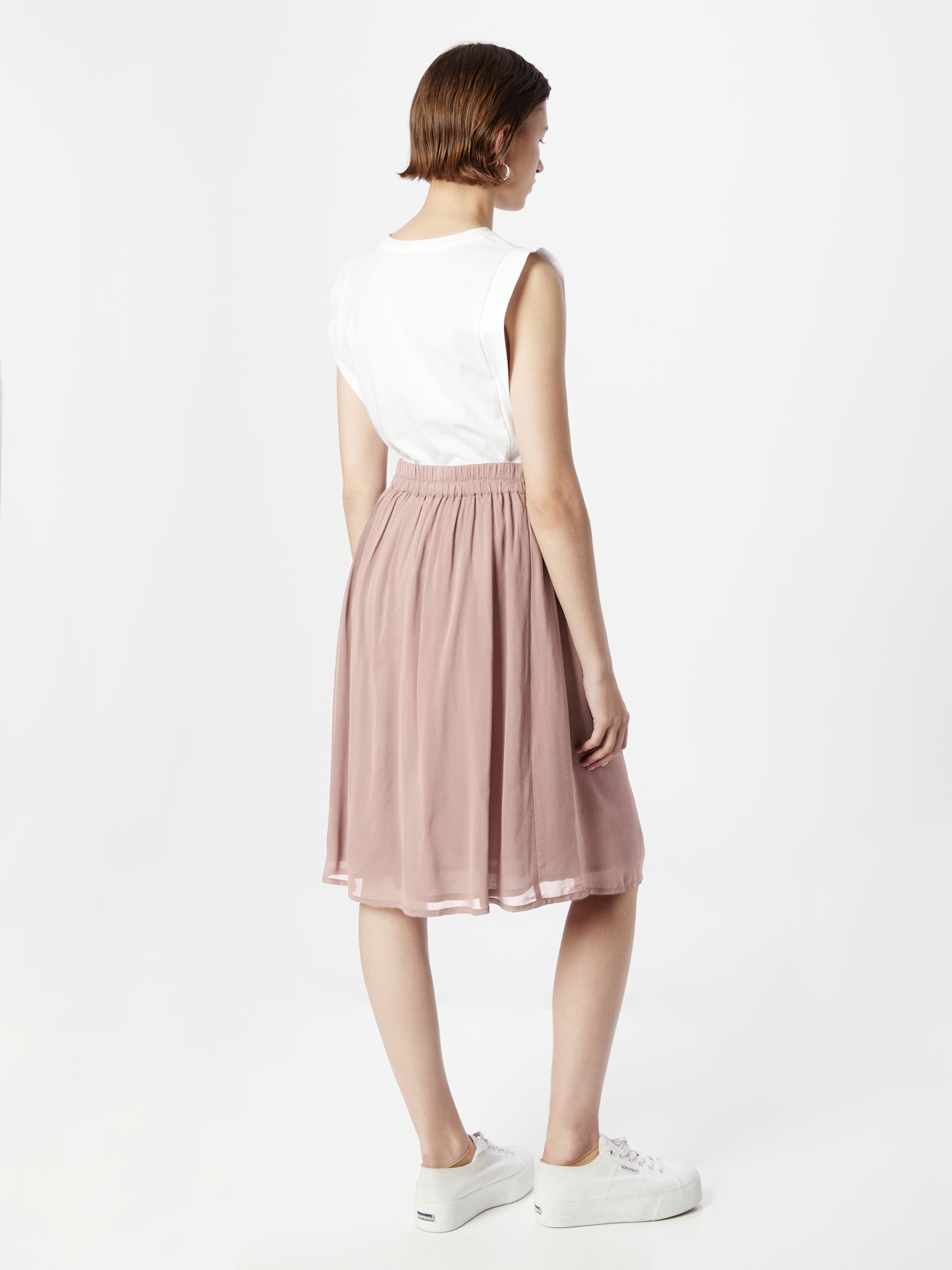 Pink skirt grey shirt outlet