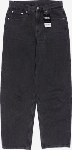 Arket Jeans in 27 in Grey: front