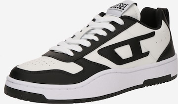 Sneaker low 'S-UKIYO V2' de la DIESEL pe alb: față