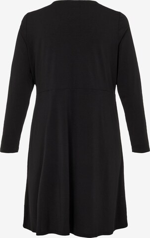 EVOKED - Vestido 'BORNEO' en negro