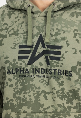 ALPHA INDUSTRIES Sweatshirt in Grün