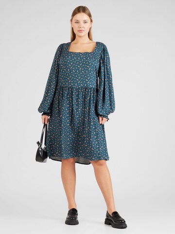 Robe Trendyol Curve en vert
