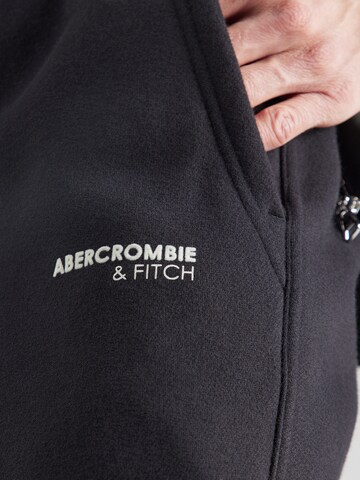 Abercrombie & Fitch Tapered Nadrág - fekete