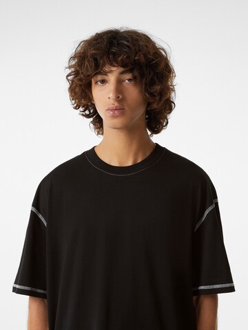 Bershka T-Shirt in Schwarz