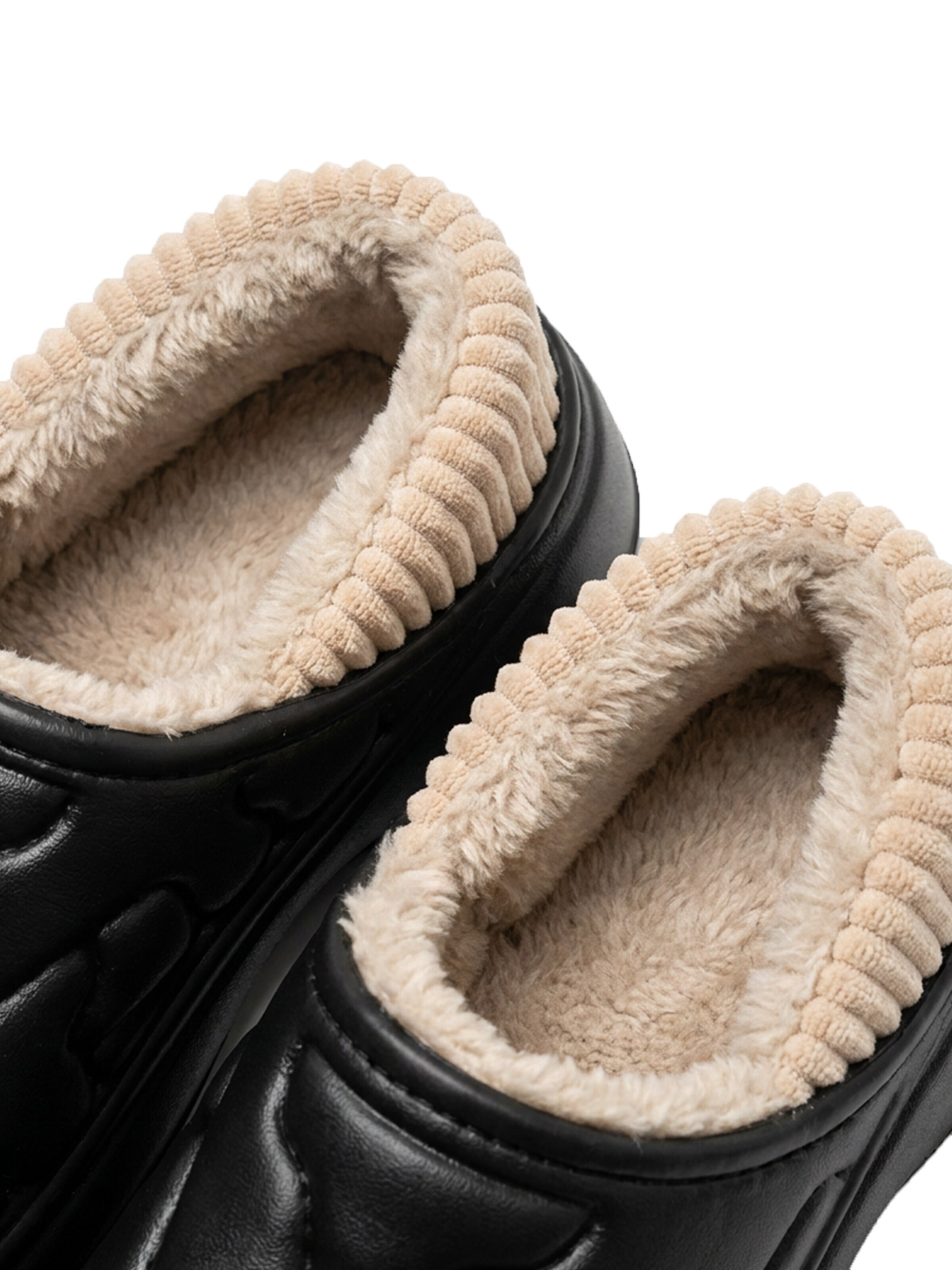 BONVERANO Slippers in Black