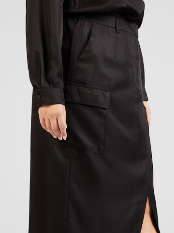 Vero Moda Curve - Saia 'SIKKA' em preto