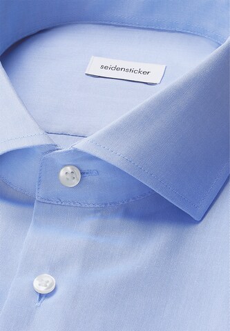 Coupe slim Chemise business 'Schwarze Rose ' SEIDENSTICKER en bleu