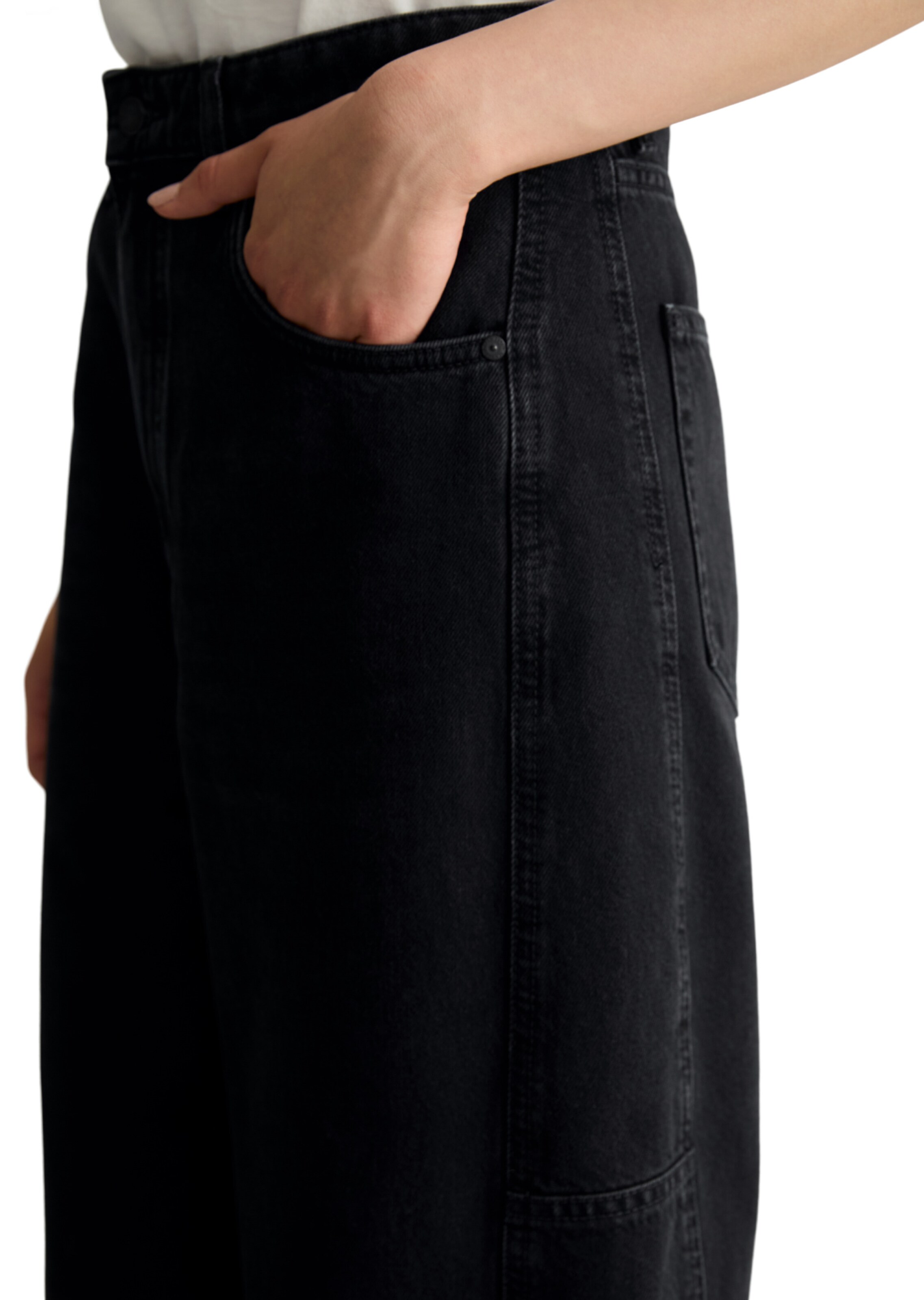 Marc O'Polo DENIM Barrel Jeans 'Enni' in Black