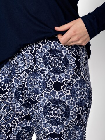 Pigiama 'Moon Vibes' di Momenti Per Me in blu
