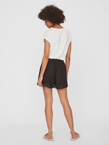 VERO MODA Loosefit Shorts 'Olea' in Schwarz