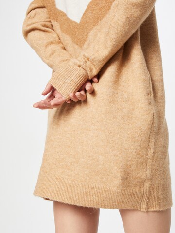 Robes en maille 'Gingo' VERO MODA en beige