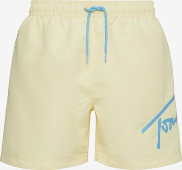 Shorts de bain Tommy Jeans en jaune : devant