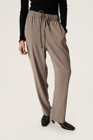 SOAKED IN LUXURY Tapered Broek 'Shirley' in Beige