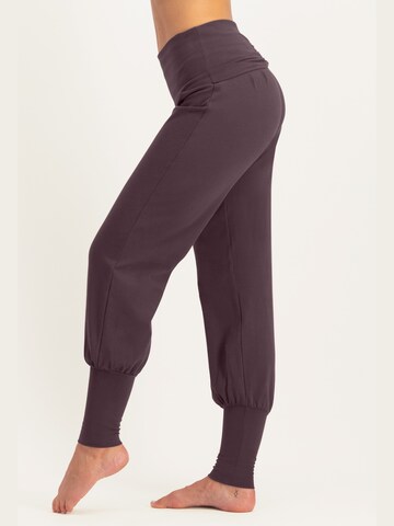 Urban Goddess Yoga & Activewear Loose fit Harem Pants 'Devi Yoga und Pilates Harem' in Purple