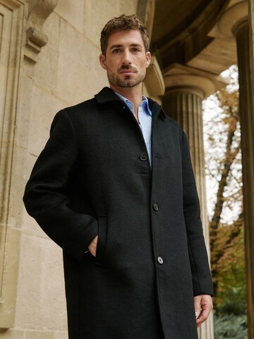 Manteau d’hiver TRAPP en noir