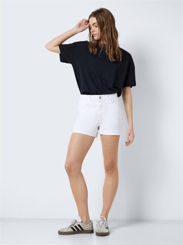 Slimfit Jeans 'MONI' de la Noisy may pe alb