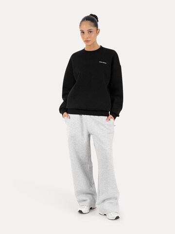 Smilodox Sweatshirt in Zwart
