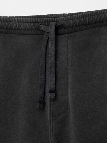 Pull&Bear Baggy Shorts in Grau