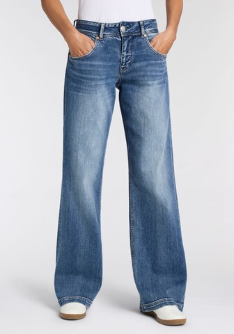 Herrlicher Flared Jeans in Blue: front