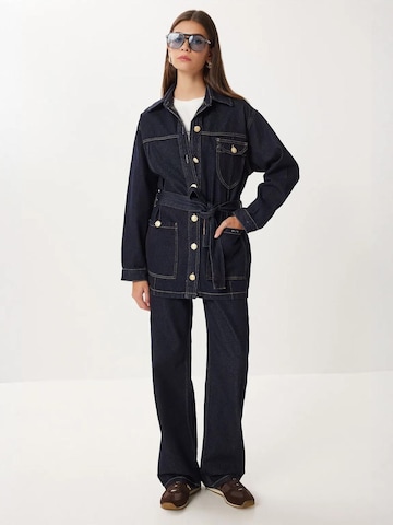 Happiness İstanbul Hosenanzug in Blau: Vorderseite