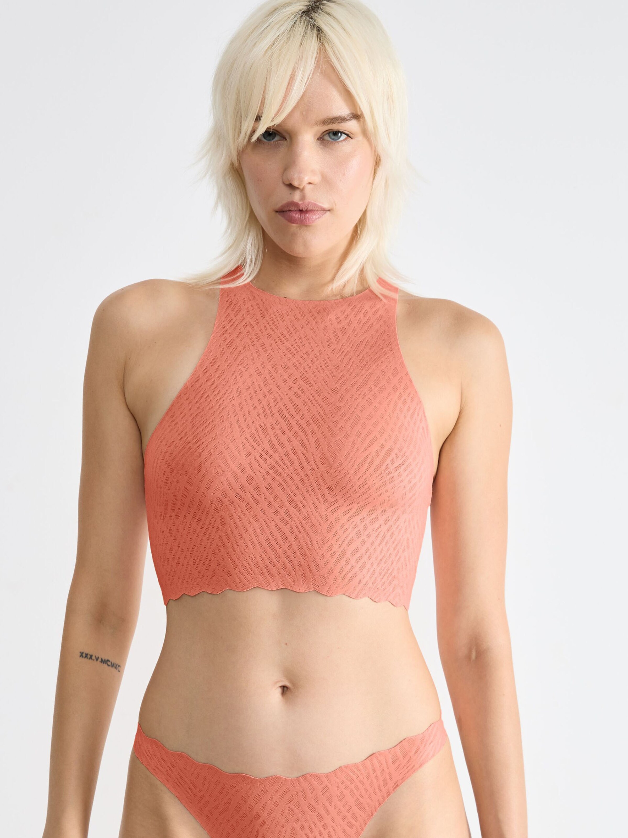 SLOGGI - Soutien Bustier Soutien ' ZERO Feel Bliss Crop Top ' em laranja: frente