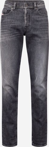 Slimfit Jeans 'FINITIVE' di DIESEL in nero: frontale