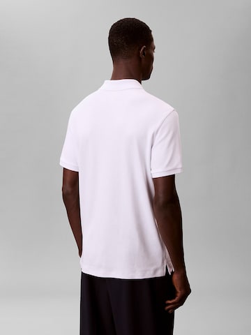 T-Shirt Calvin Klein en blanc