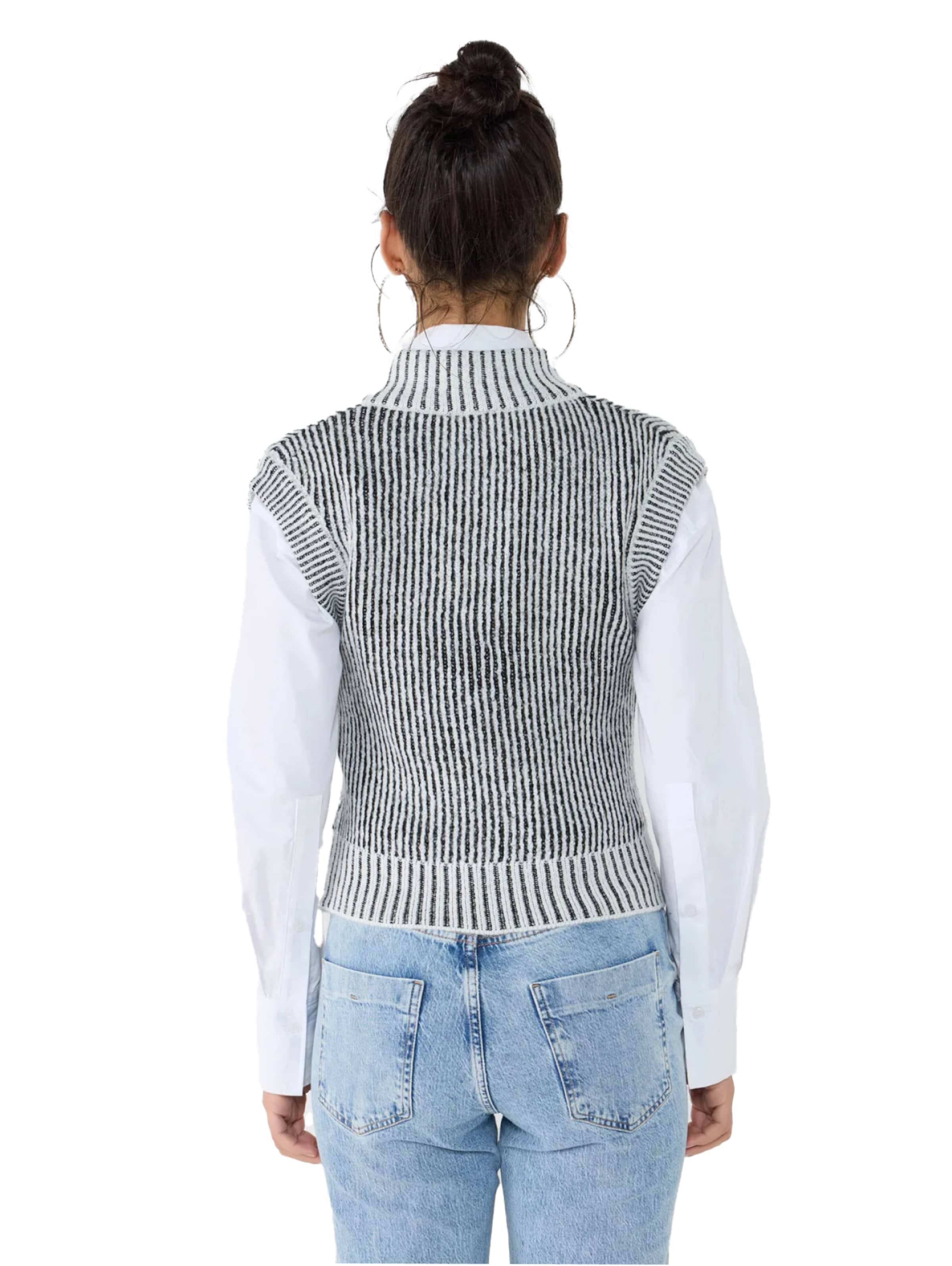 No Matter What Knitted vest in Beige