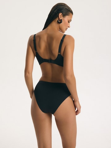 ESOTIQ Bikini bottom 'Bikini High Leg BASE, klassischer Schnitt' in Black
