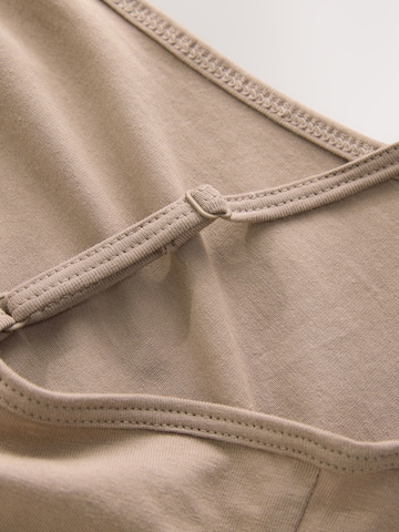 Next Top in Beige