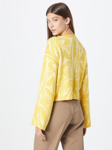 A-VIEW Sweter 'Kira' w kolorze żółty