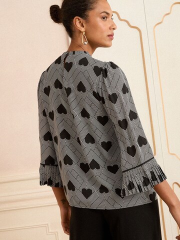 love & roses Blouse in Grijs