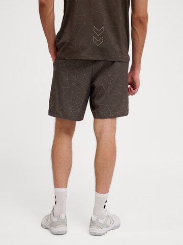 Regular Pantalon de sport 'Court' Hummel en marron