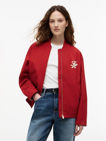 TOMMY HILFIGER Демисезонная куртка в Красный: спереди